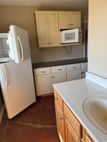 9227 S 900 W, West Point, IN 47992