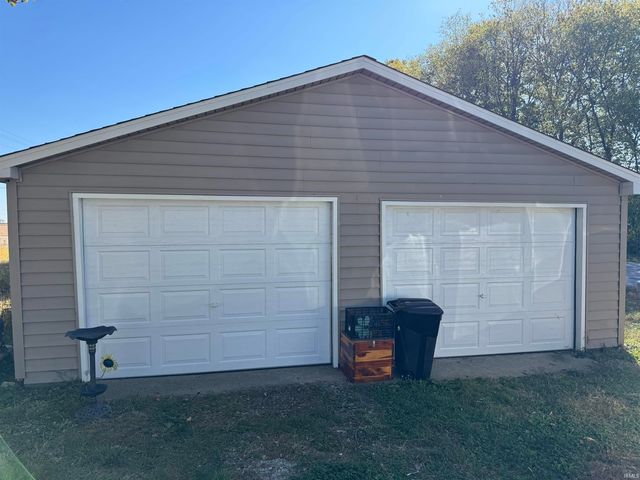 9227 S 900 W, West Point, IN 47992