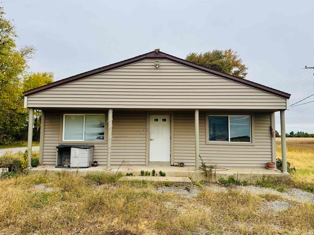 9227 S 900 W, West Point, IN 47992