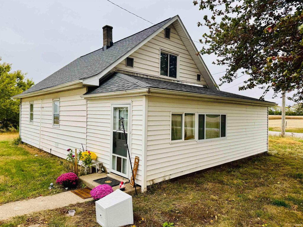 9227 S 900 W, West Point, IN 47992