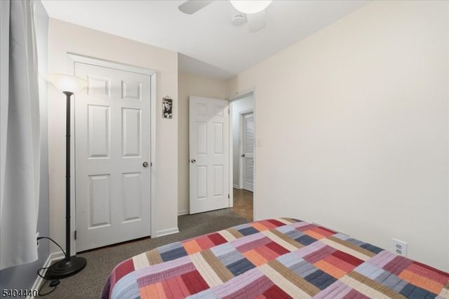 8 Village Ct, Flemington Boro, NJ 08822