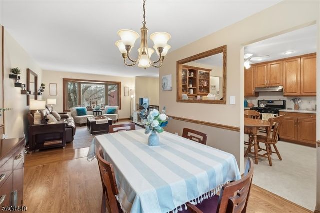 8 Village Ct, Flemington Boro, NJ 08822