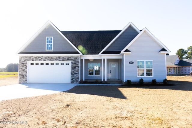 1907 Ridenour Court, Farmville, NC 27828