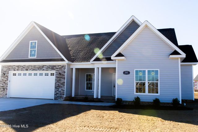 1907 Ridenour Court, Farmville, NC 27828