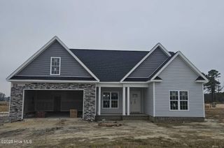 1907 Ridenour Court, Farmville, NC 27828