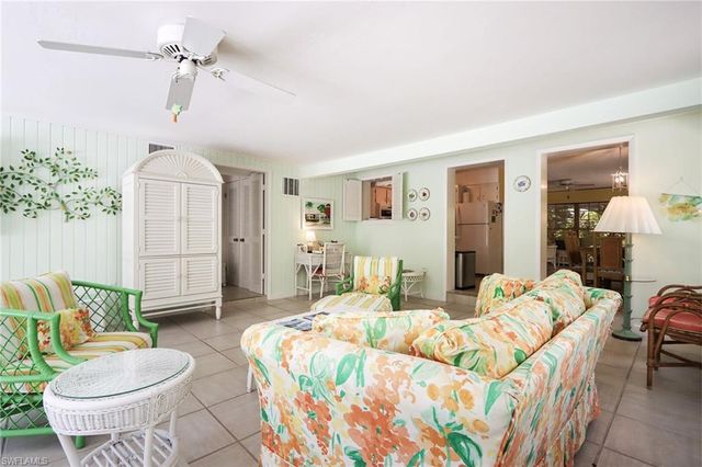 361 1st AVE N, Naples, FL 34102