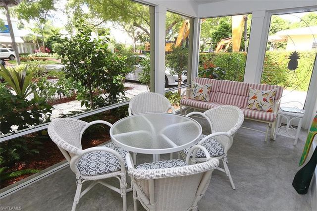 361 1st AVE N, Naples, FL 34102