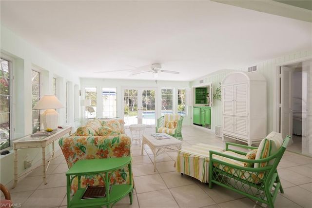 361 1st AVE N, Naples, FL 34102