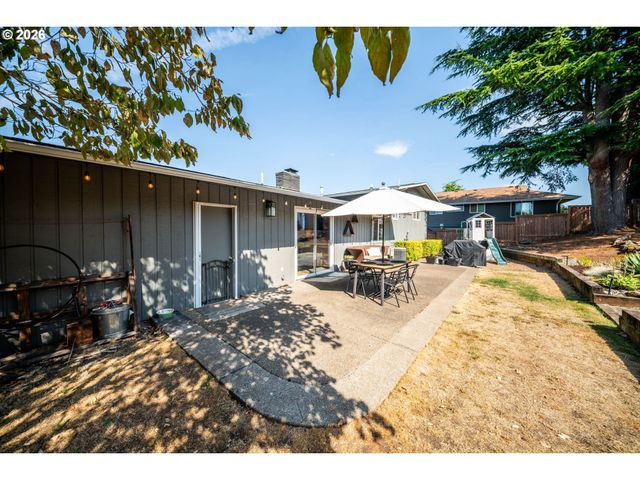 13918 Ne KLICKITAT Ct, Portland, OR 97230