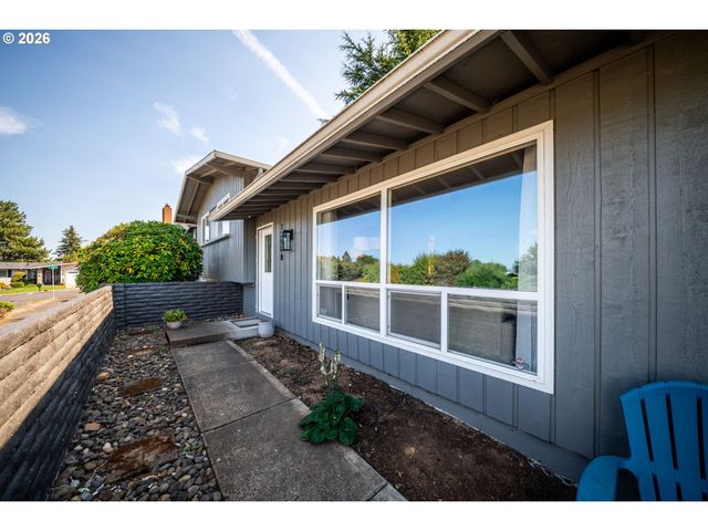 13918 Ne KLICKITAT Ct, Portland, OR 97230