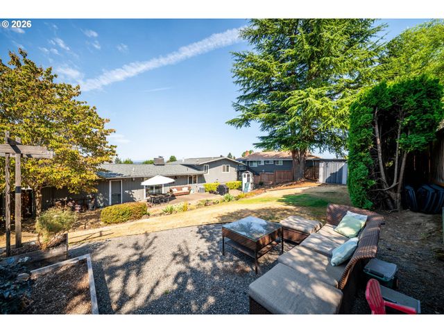 13918 Ne KLICKITAT Ct, Portland, OR 97230
