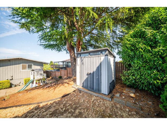 13918 Ne KLICKITAT Ct, Portland, OR 97230