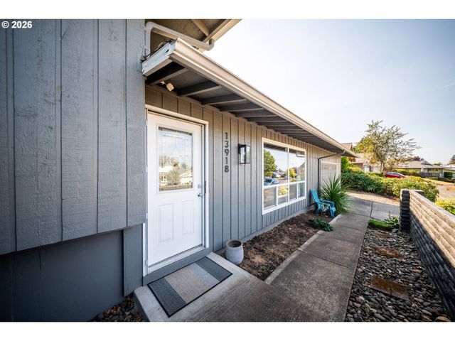 13918 Ne KLICKITAT Ct, Portland, OR 97230