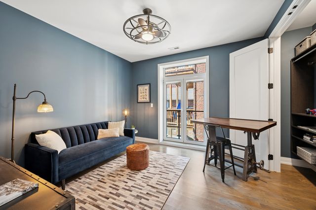 231 W Scott Street 2, Chicago, IL 60610