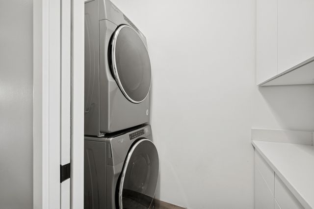 231 W Scott Street 2, Chicago, IL 60610