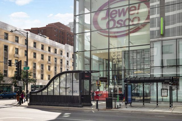 231 W Scott Street 2, Chicago, IL 60610