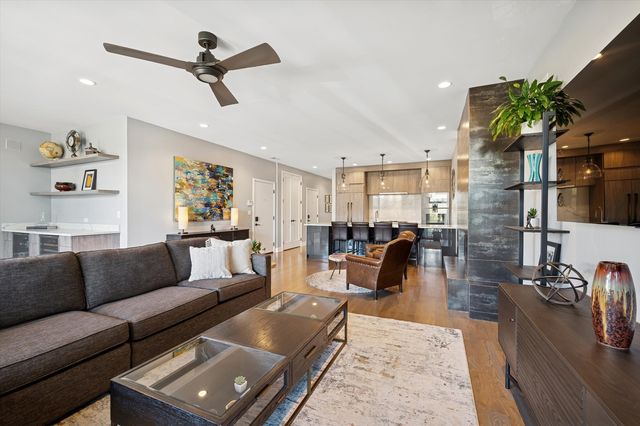 231 W Scott Street 2, Chicago, IL 60610