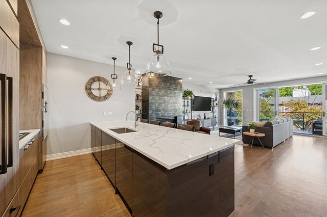 231 W Scott Street 2, Chicago, IL 60610