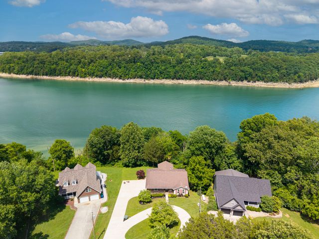 120 Woodson Cove, Bronston, KY 42518