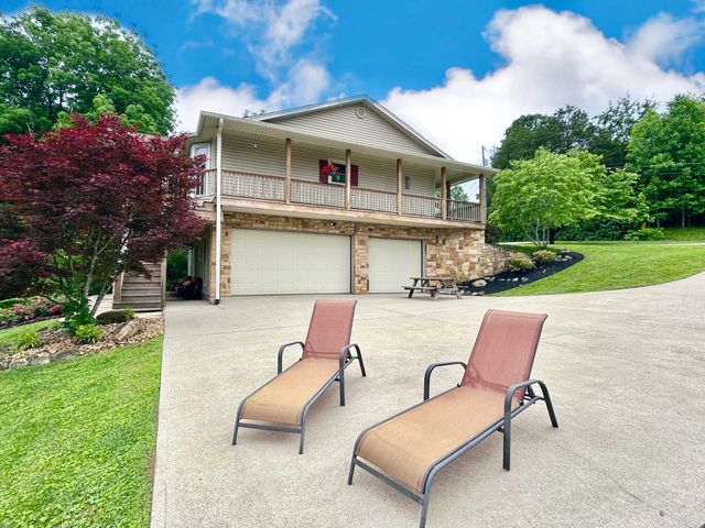 120 Woodson Cove, Bronston, KY 42518