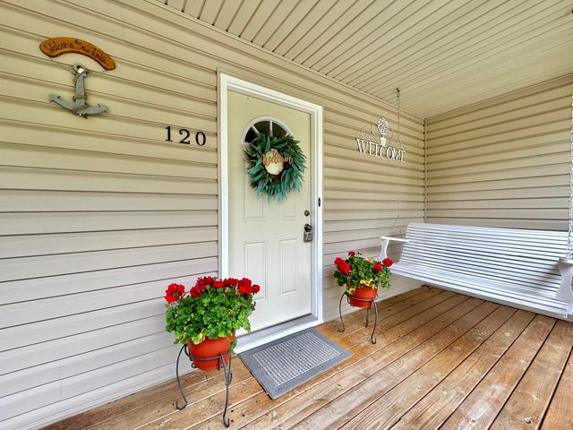 120 Woodson Cove, Bronston, KY 42518