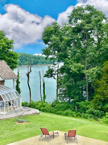 120 Woodson Cove, Bronston, KY 42518