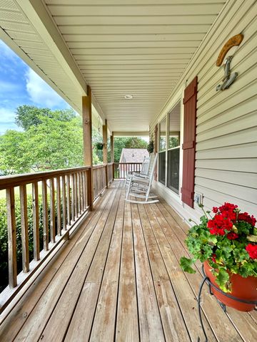 120 Woodson Cove, Bronston, KY 42518