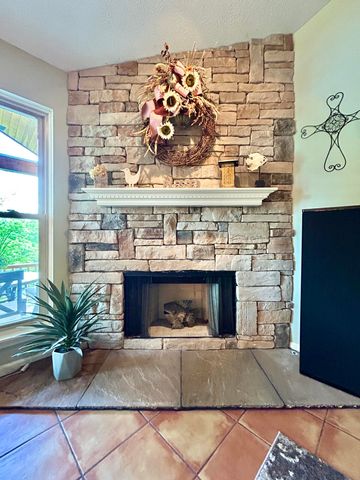 120 Woodson Cove, Bronston, KY 42518
