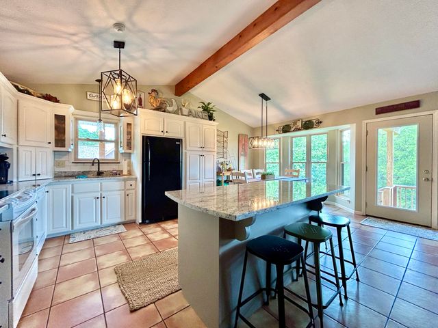 120 Woodson Cove, Bronston, KY 42518