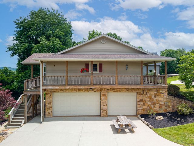 120 Woodson Cove, Bronston, KY 42518