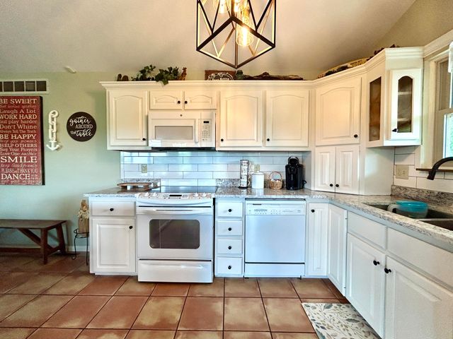 120 Woodson Cove, Bronston, KY 42518