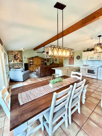 120 Woodson Cove, Bronston, KY 42518