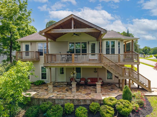 120 Woodson Cove, Bronston, KY 42518