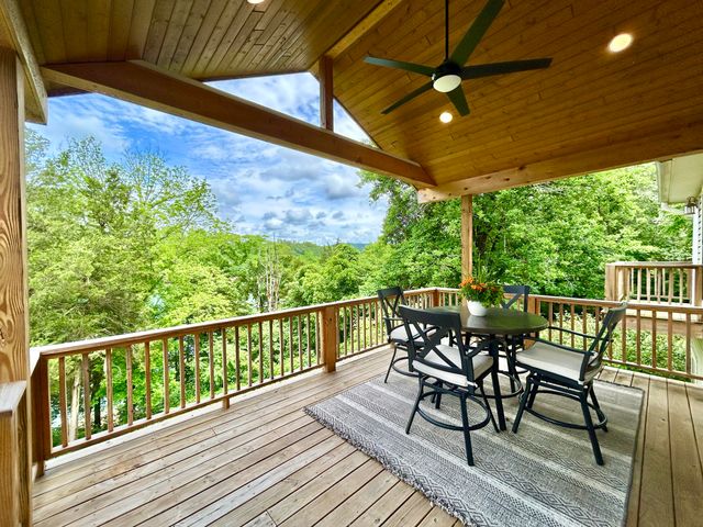 120 Woodson Cove, Bronston, KY 42518