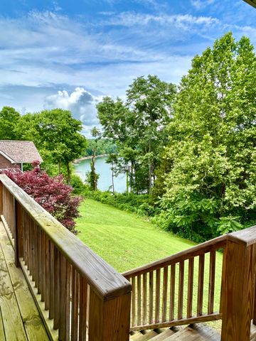 120 Woodson Cove, Bronston, KY 42518