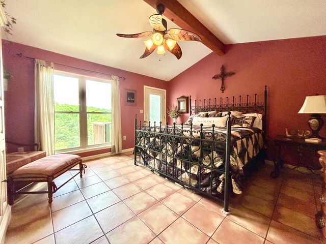 120 Woodson Cove, Bronston, KY 42518