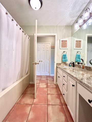 120 Woodson Cove, Bronston, KY 42518
