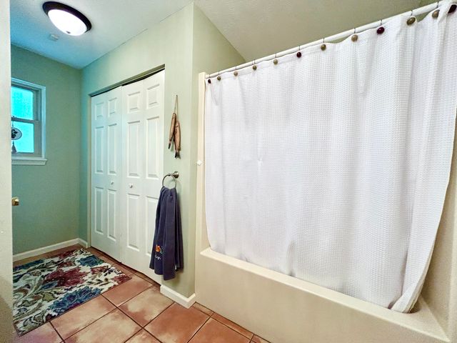120 Woodson Cove, Bronston, KY 42518