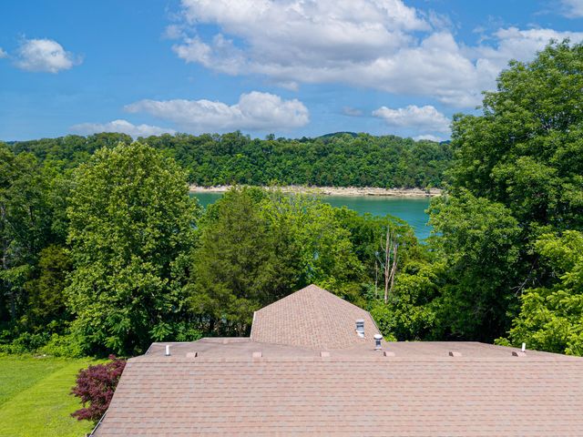 120 Woodson Cove, Bronston, KY 42518