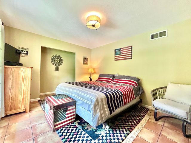 120 Woodson Cove, Bronston, KY 42518