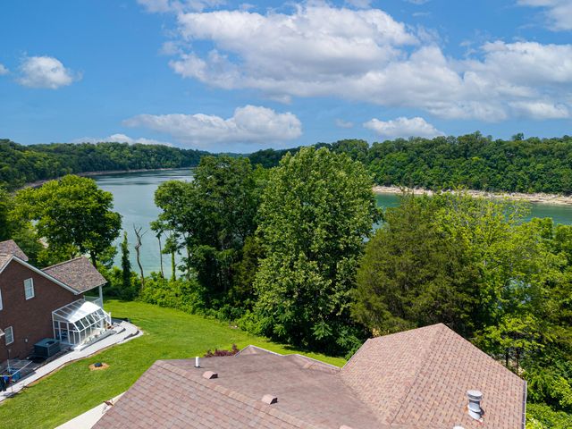 120 Woodson Cove, Bronston, KY 42518