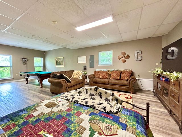 120 Woodson Cove, Bronston, KY 42518