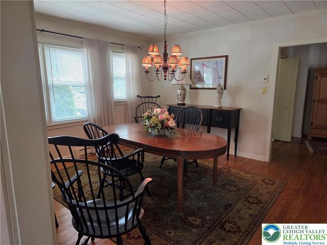 2301 West Walnut Street, Allentown City, PA 18104