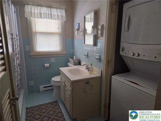 2301 West Walnut Street, Allentown City, PA 18104