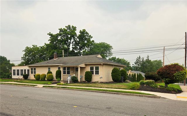 2301 West Walnut Street, Allentown City, PA 18104