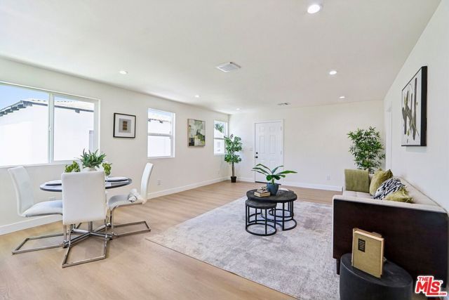 8012 Irvine Avenue, North Hollywood (los Angeles), CA 91605