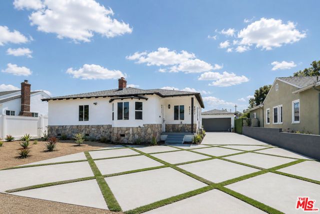 8012 Irvine Avenue, North Hollywood (los Angeles), CA 91605