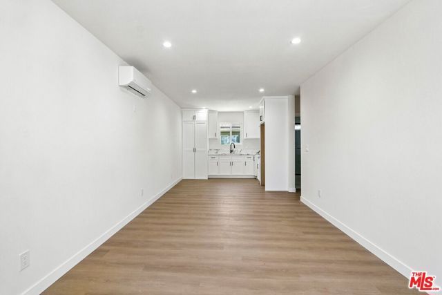 8012 Irvine Avenue, North Hollywood (los Angeles), CA 91605