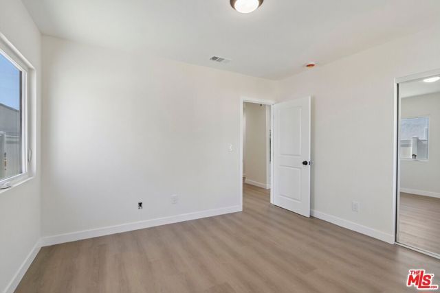 8012 Irvine Avenue, North Hollywood (los Angeles), CA 91605