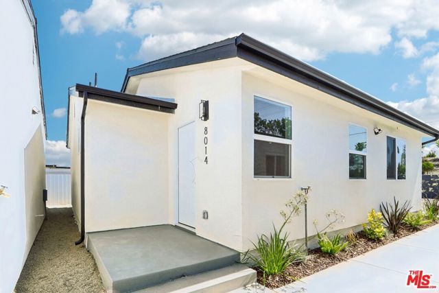 8012 Irvine Avenue, North Hollywood (los Angeles), CA 91605